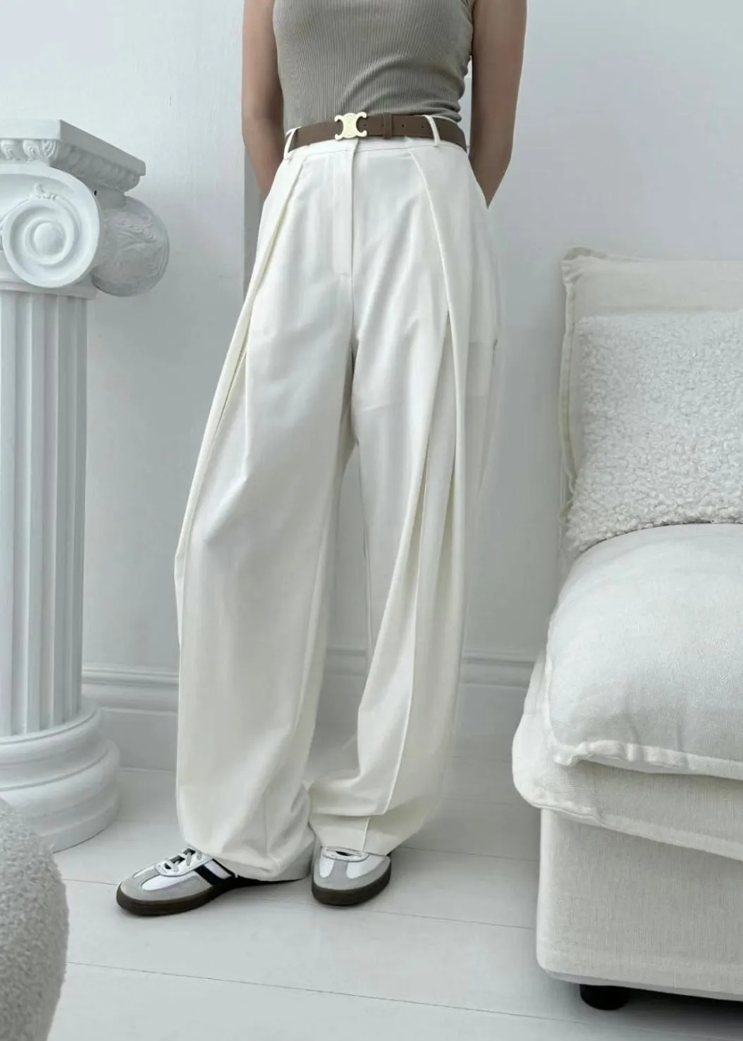 10 PO | 1024088 High Rise pleated trousers