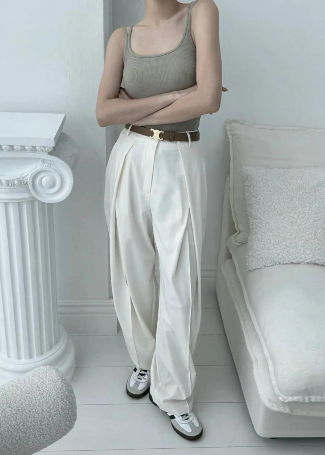 10 PO | 1024088 High Rise pleated trousers