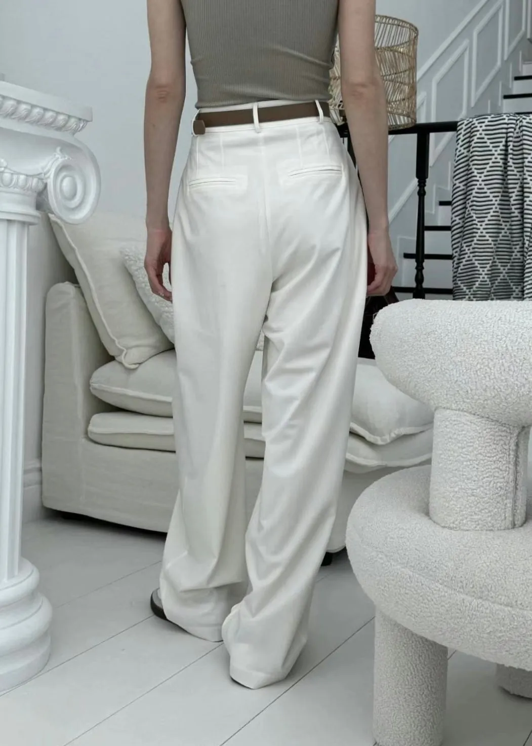 10 PO | 1024088 High Rise pleated trousers