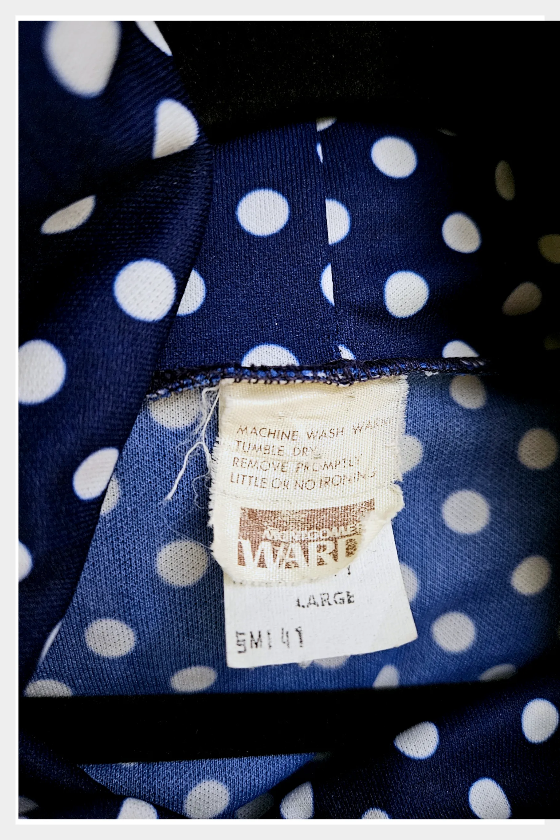 1970s belted polka dot Montgomery Ward cowl neck shirt w tie belt | large