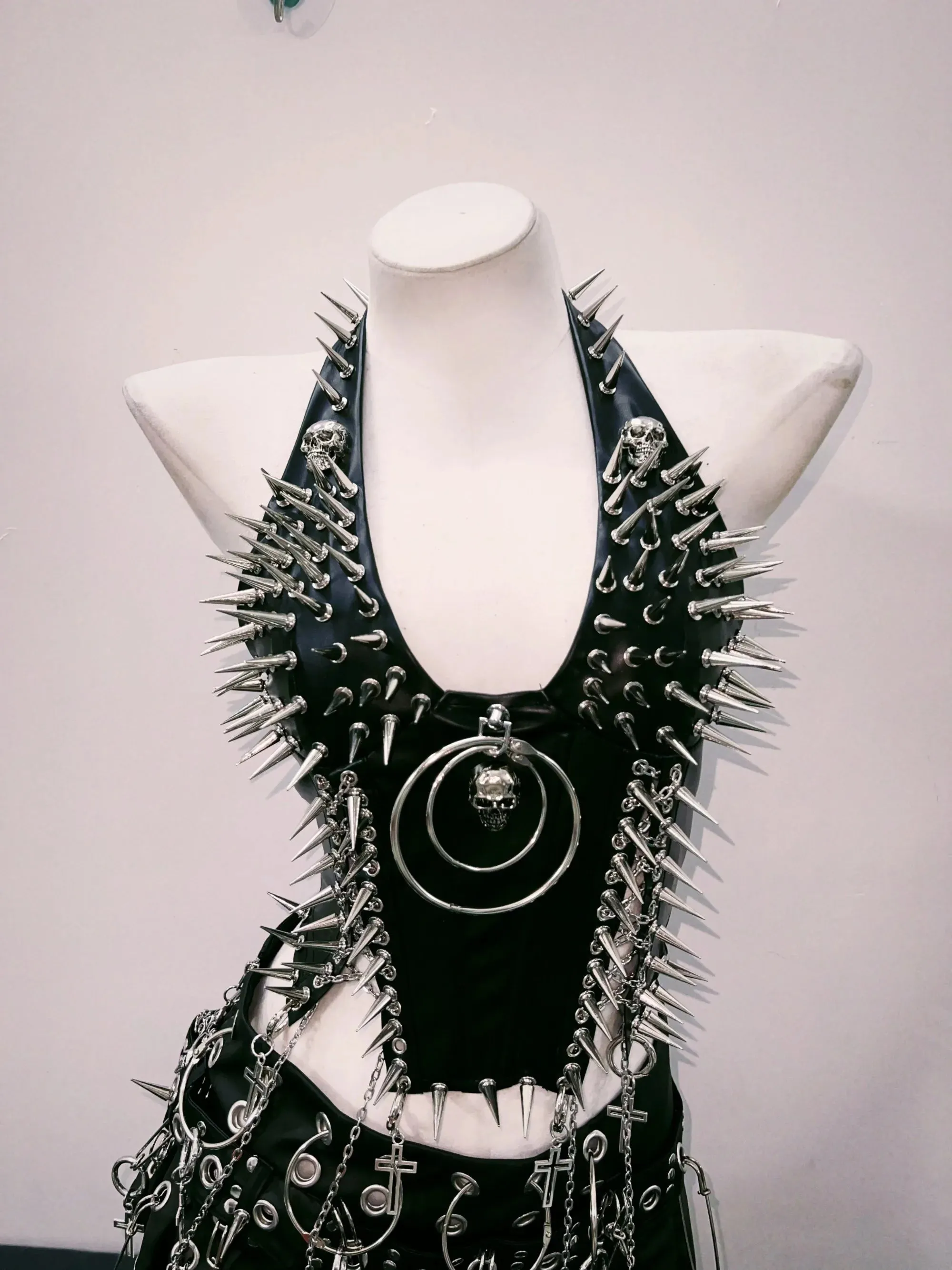 bustier top y2k fashion y2k clothes y2k crop top gothic clothes y2k top Rivets Tank Tops Skull top vintage tops gothic tank tops