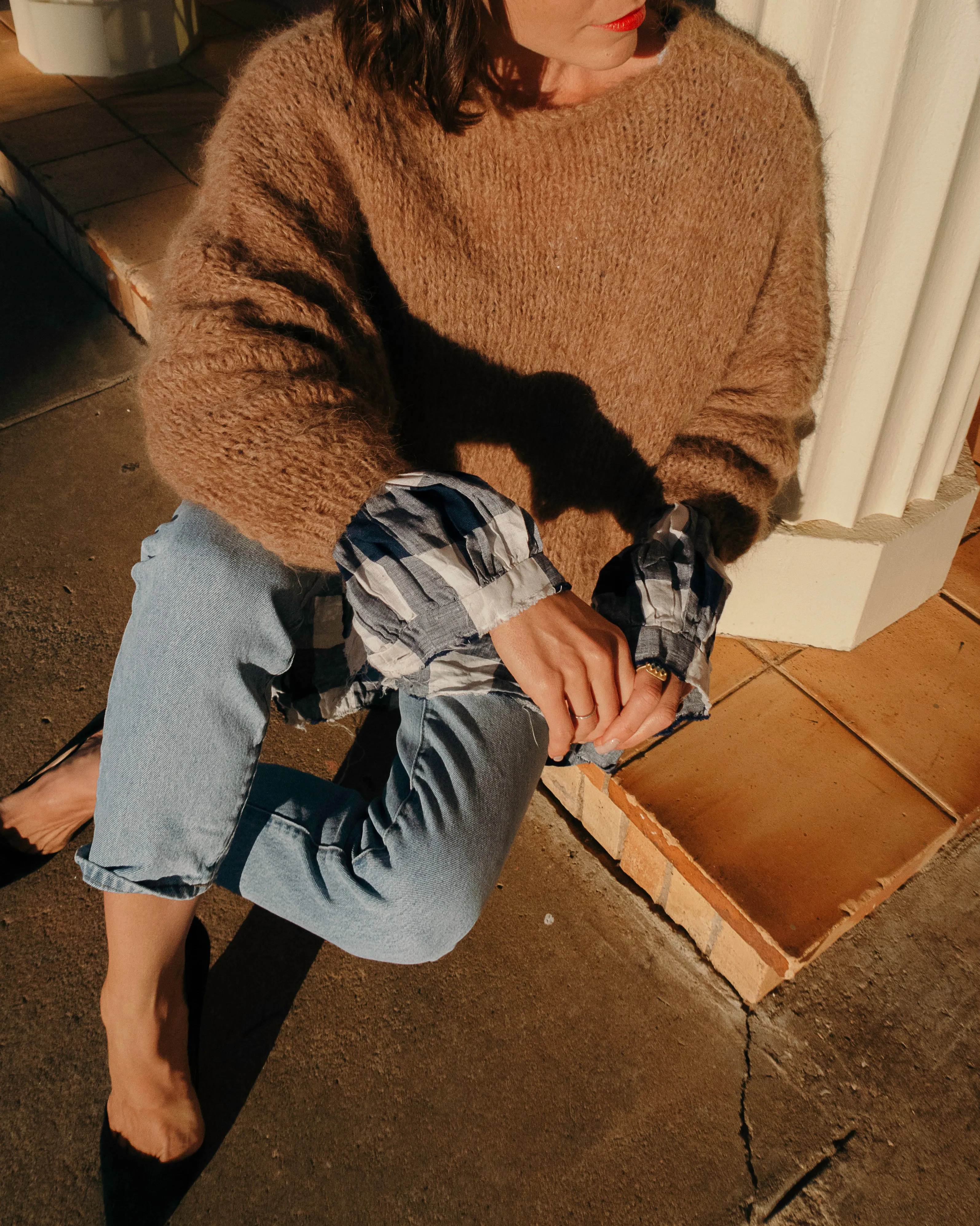Hand knit batwing V neck sweater (Alpaca) - Nude
