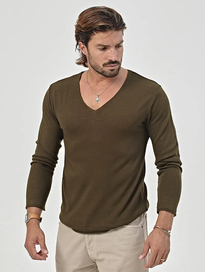 MARCEL V-NECK SWEATER IN GREEN