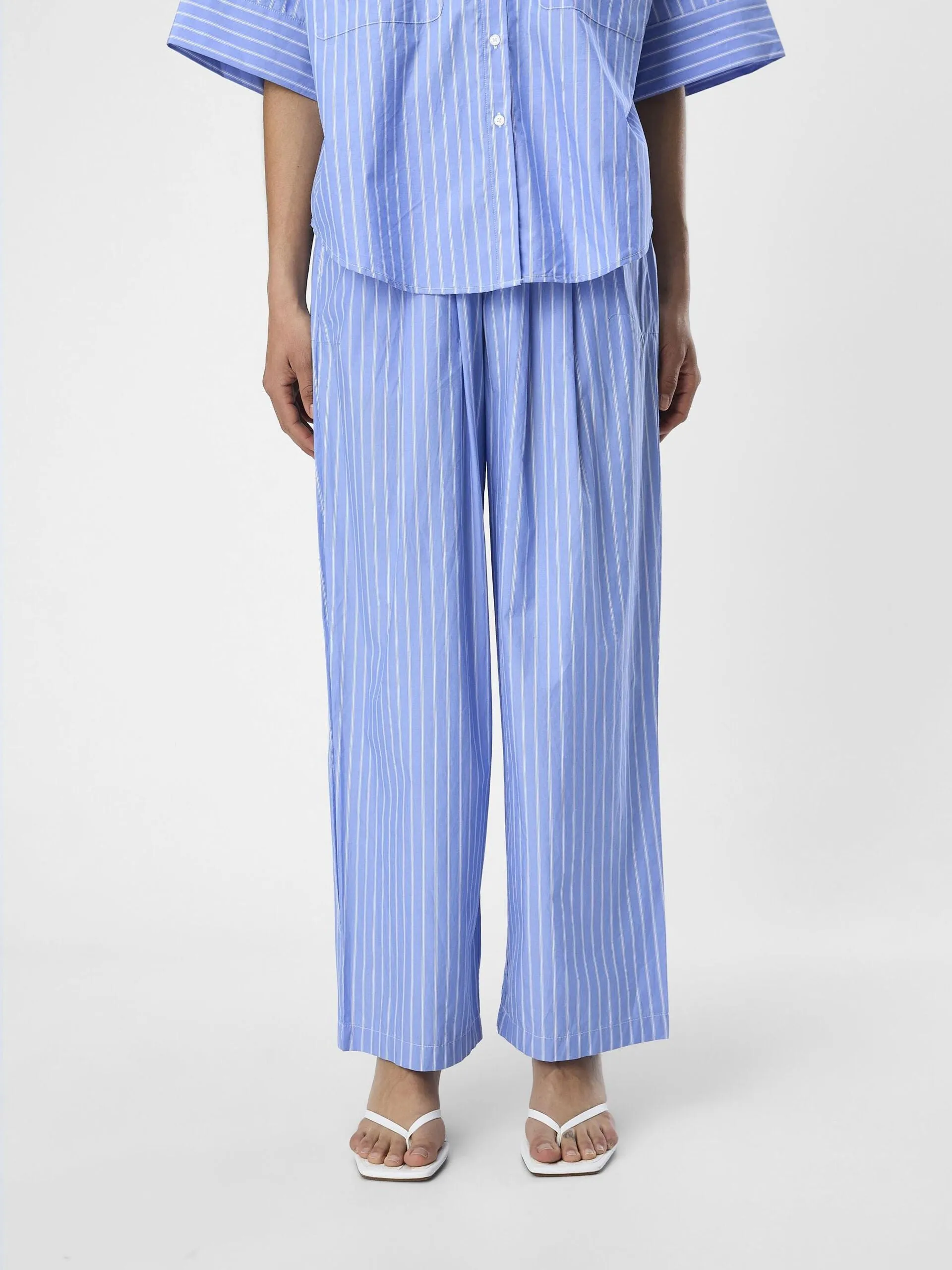 OBJPOPLINA HW PANT 132  | BRUNNERA BLUE WHITE