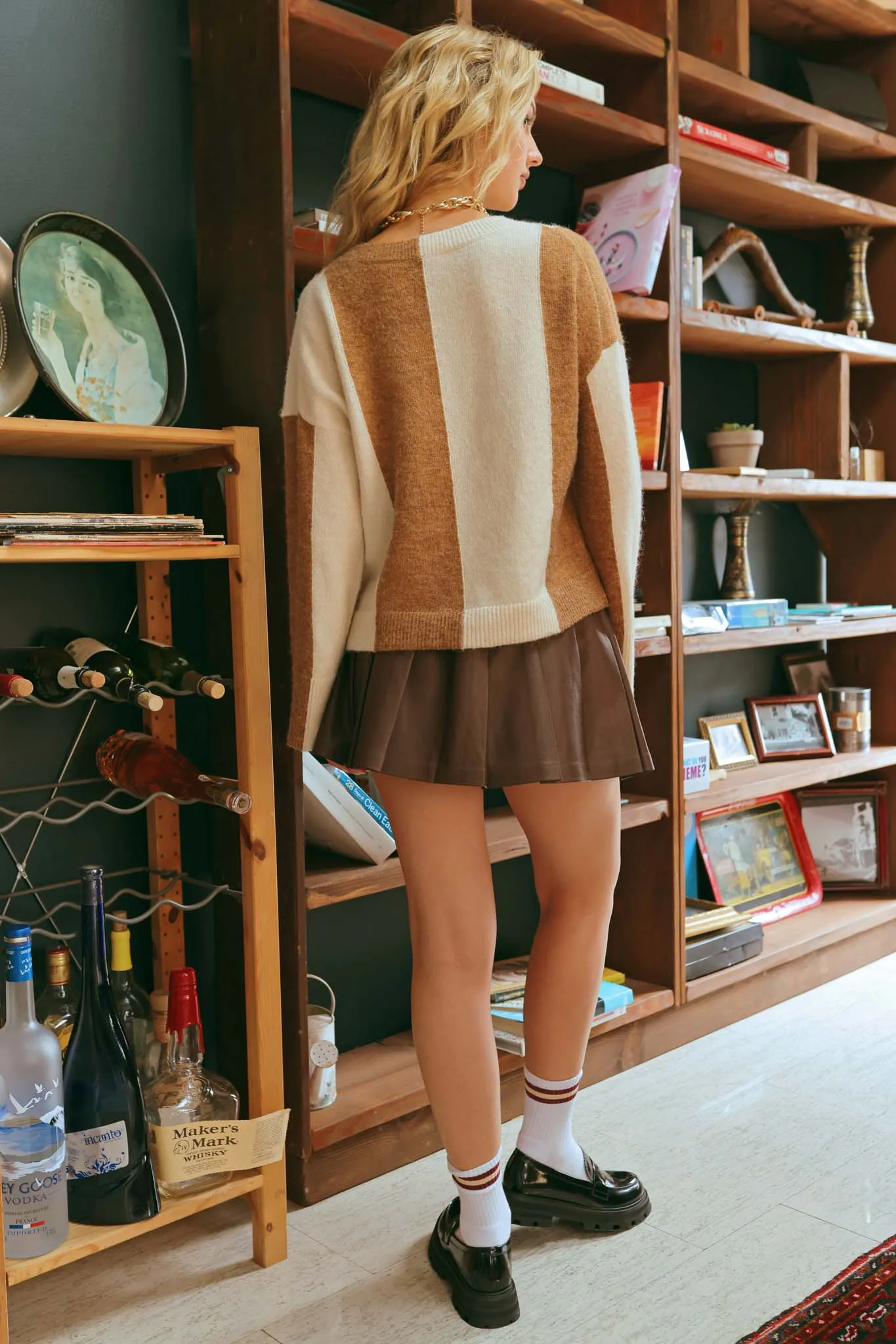 WIDE STRIPE V NECK PULLOVER SWEATER